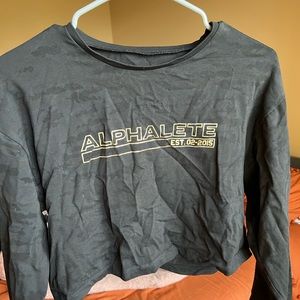 Alphalete camo and gold crop